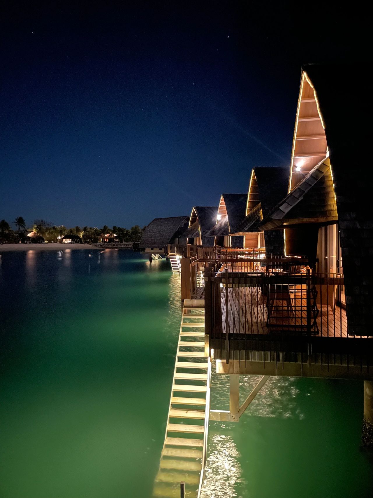 Resort Romance in Fiji 💞 The best honeymoon destination?
