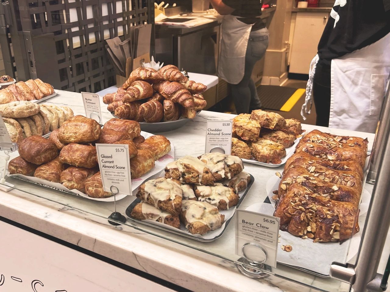 The Best Cinnamon Roll, Sun & Fun in San Francisco🥐🦭💃